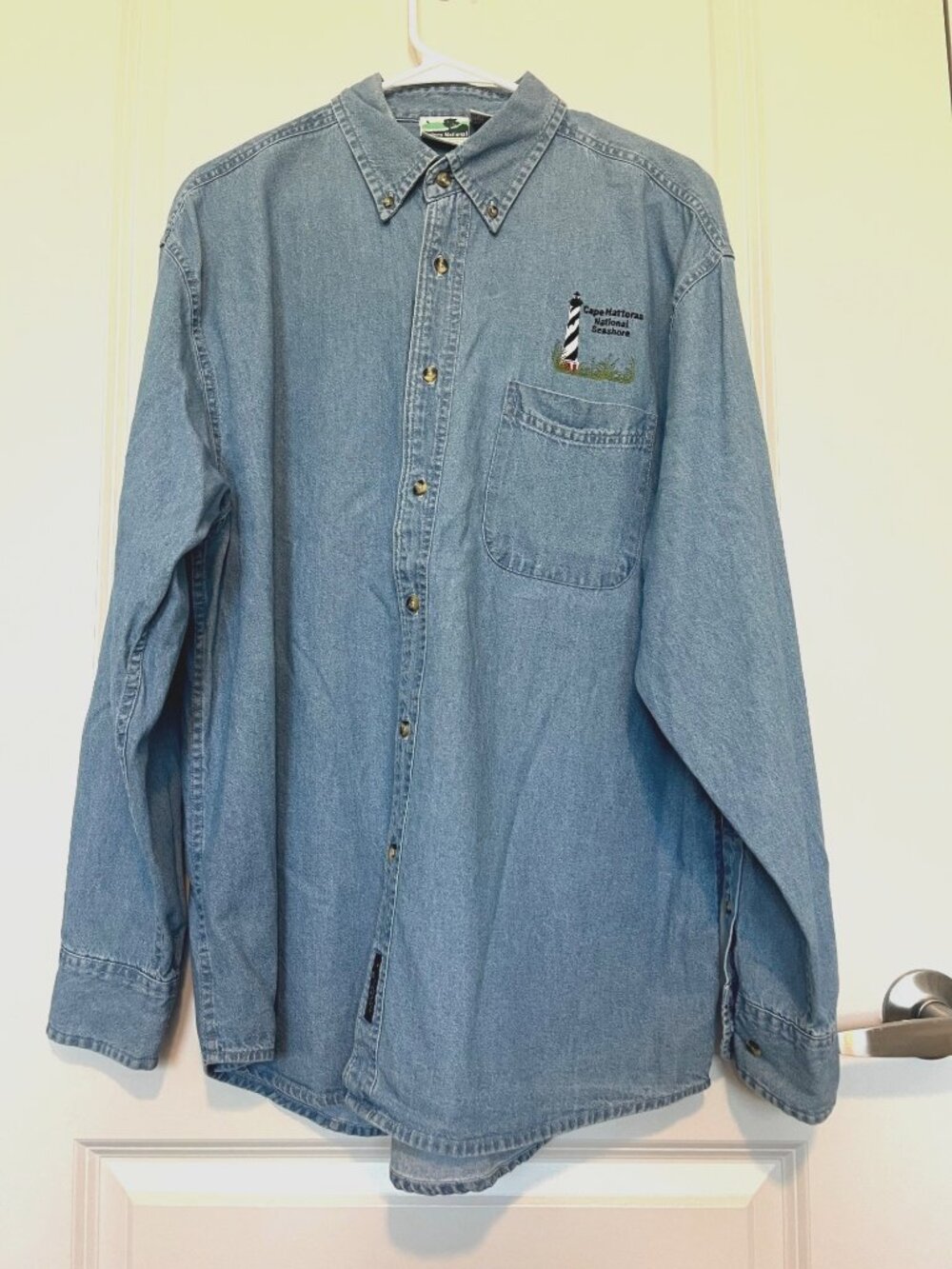 Vtg Eastern National Parks Cape Hatteras Seashore Lighthouse Denim Button Up Lrg